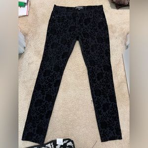 Black ACTIVE USA size large